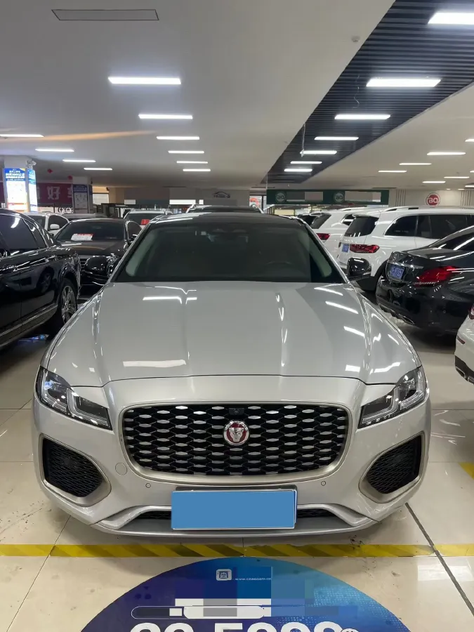 2023 Jaguar XFL 2.0T 250HP L4 8AT,autocango,china used car exporter,china ev exporter,chinese used car exporter,chinese used ev exporter
