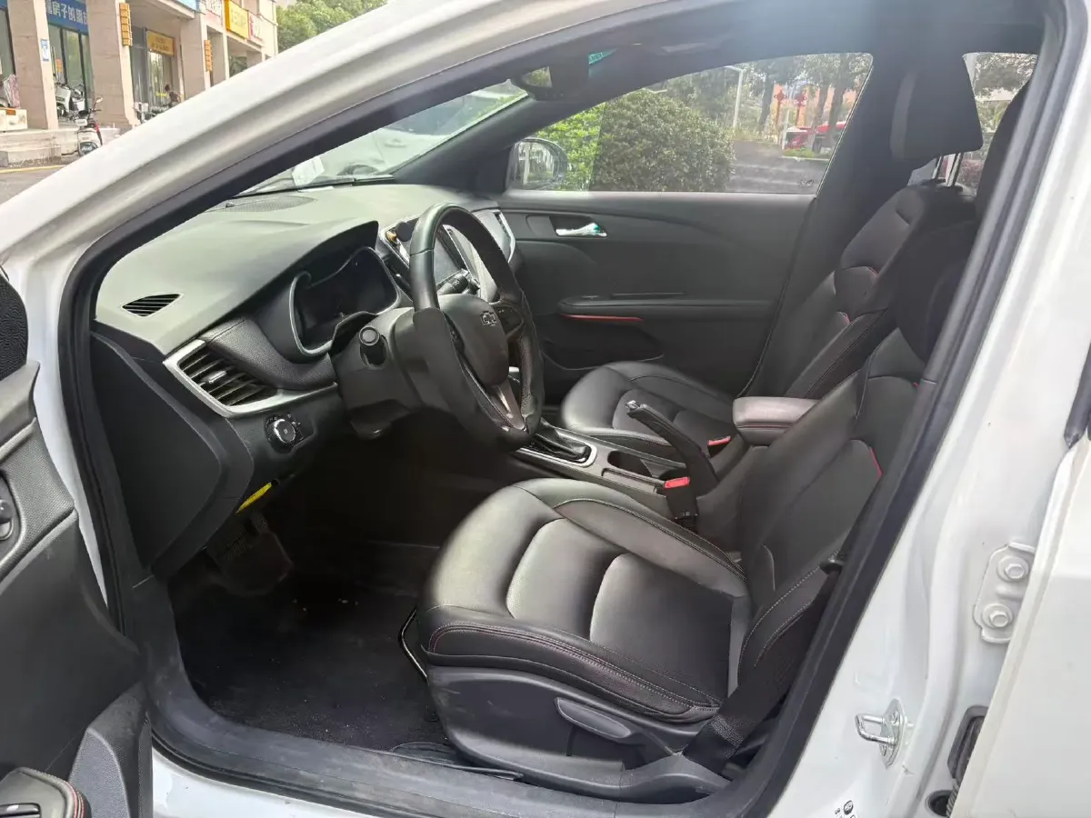 2019 Chevrolet Monza 1.3T 163HP L3 6AT,autocango,china used car exporter,china ev exporter,chinese used car exporter,chinese used ev exporter