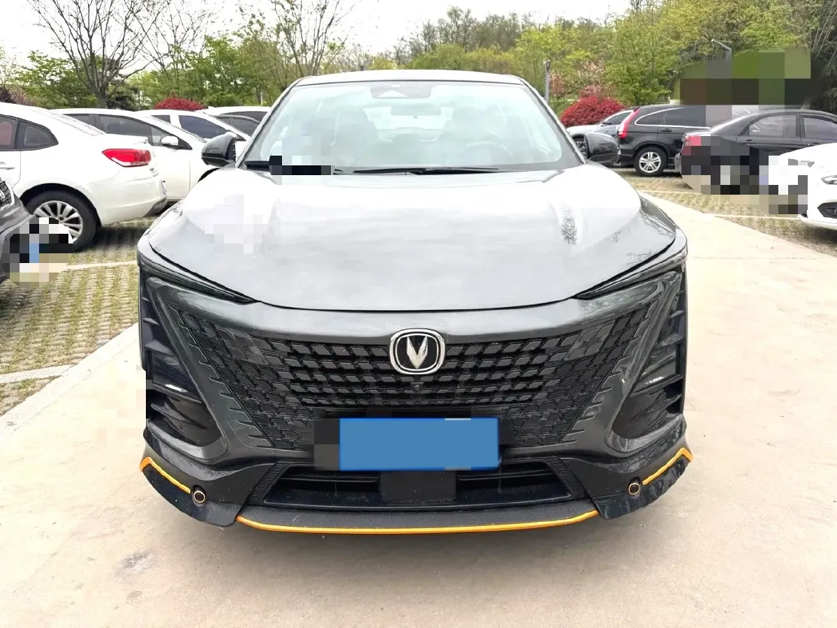 2022 ChangAn UNI-T 1.5T 188HP L4 7DCT,autocango,china used car exporter,china ev exporter,chinese used car exporter,chinese used ev exporter