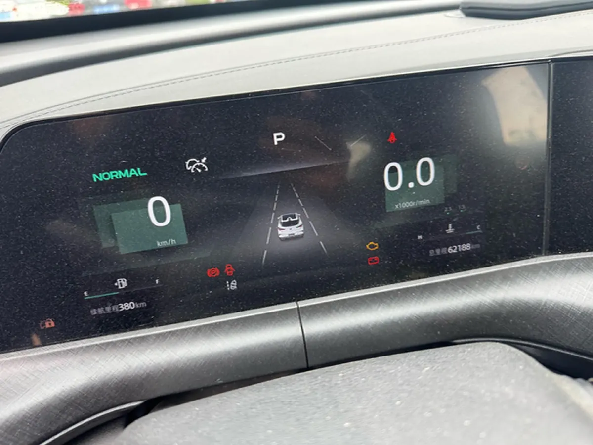 2022 ChangAn UNI-T 1.5T 188HP L4 7DCT,autocango,china used car exporter,china ev exporter,chinese used car exporter,chinese used ev exporter