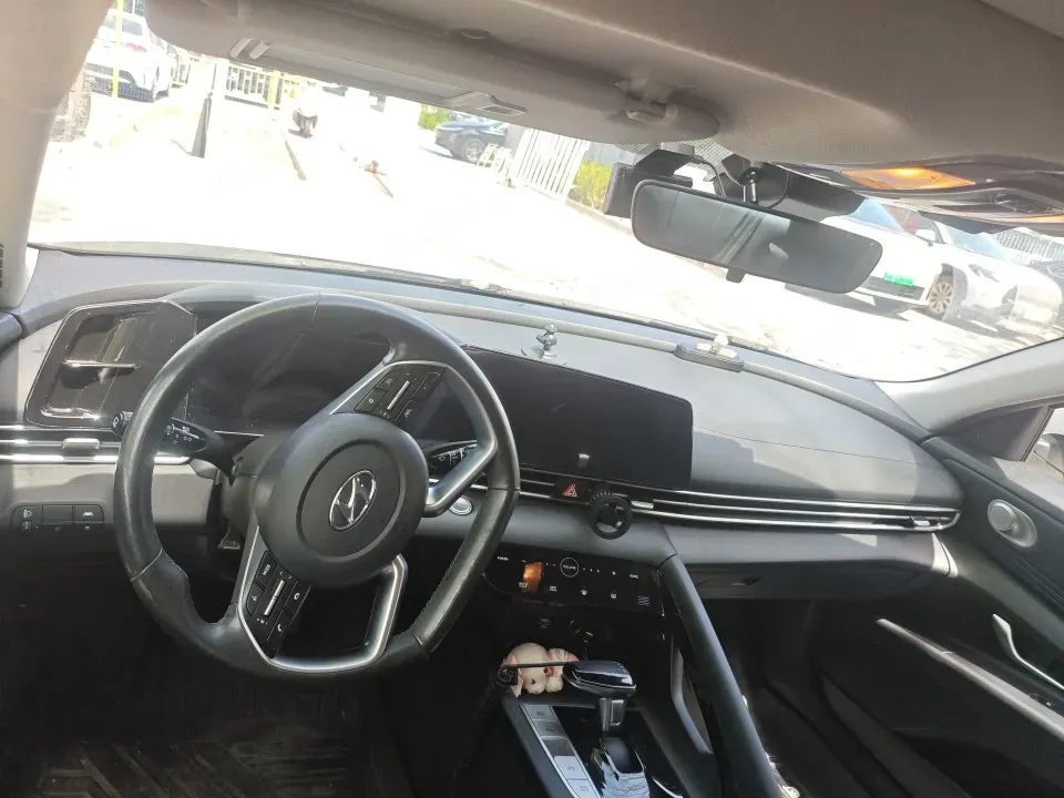 2021 Hyundai Elantra 1.5L 115HP L4 CVT,autocango,china used car exporter,china ev exporter,chinese used car exporter,chinese used ev exporter