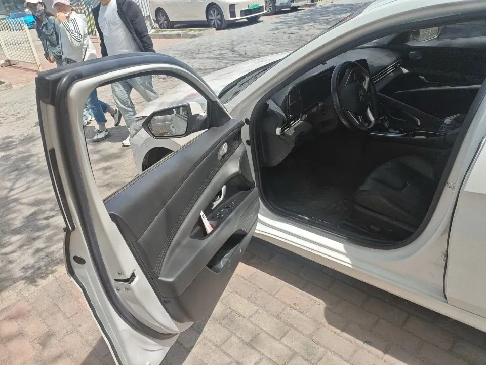 2021 Hyundai Elantra 1.5L 115HP L4 CVT,autocango,china used car exporter,china ev exporter,chinese used car exporter,chinese used ev exporter