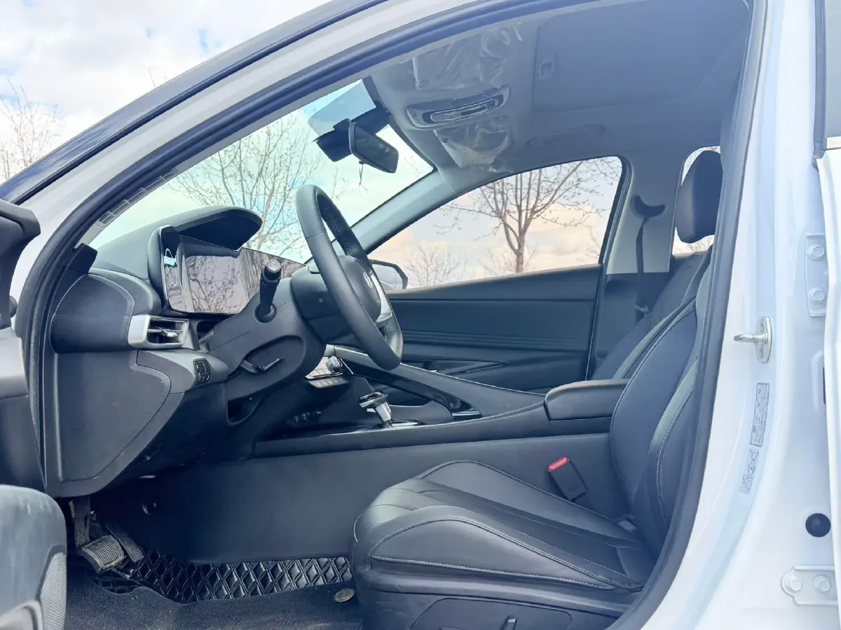 2023 Hyundai Elantra 1.5L 115HP L4 CVT,autocango,china used car exporter,china ev exporter,chinese used car exporter,chinese used ev exporter