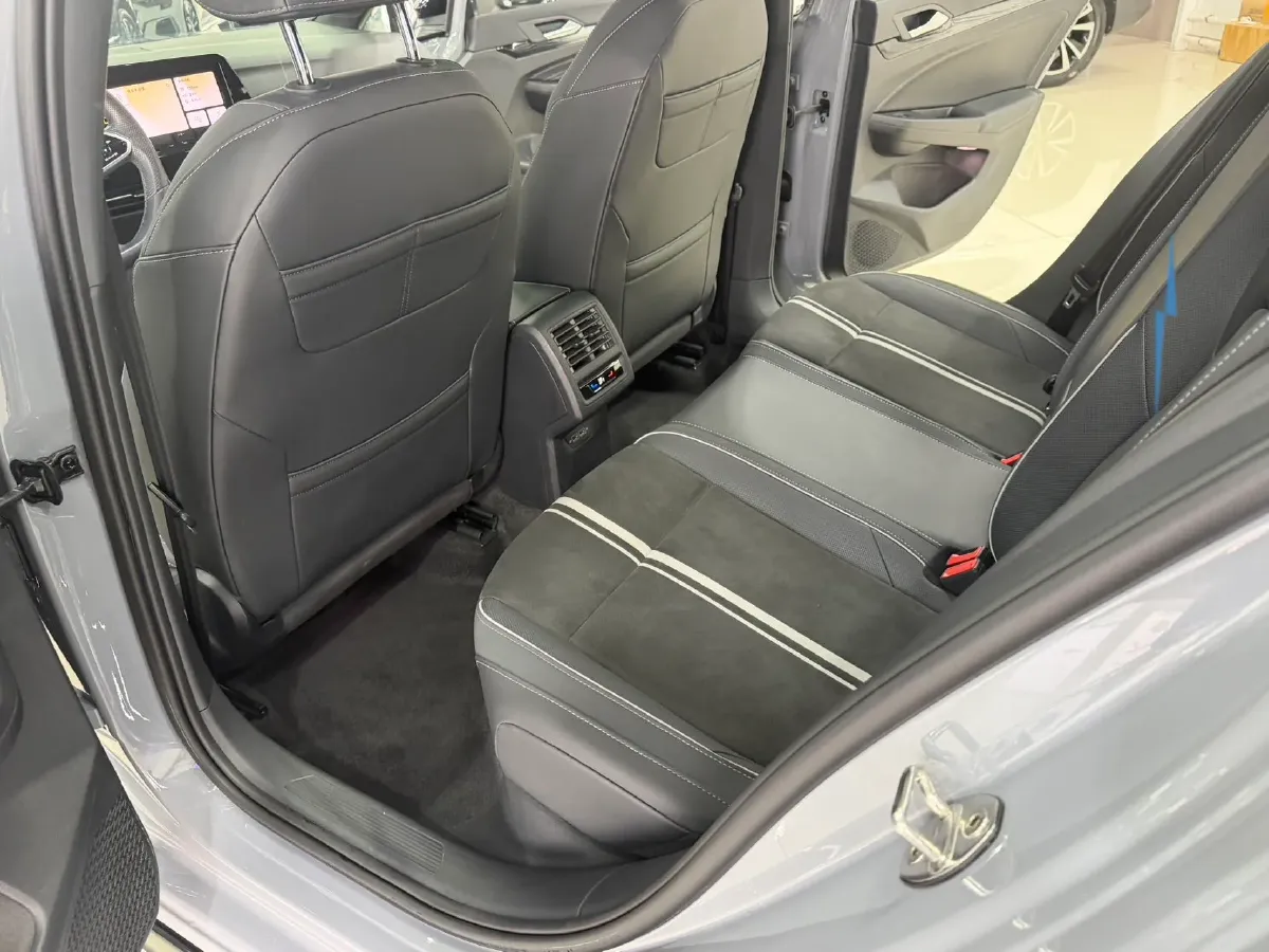 2021 Volkswagen Golf 1.4T 150HP L4 7DCT,autocango,china used car exporter,china ev exporter,chinese used car exporter,chinese used ev exporter