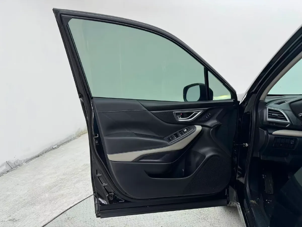 2022 Subaru Forester 2.0L 154HP H4 CVT,autocango,china used car exporter,china ev exporter,chinese used car exporter,chinese used ev exporter