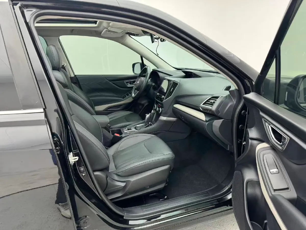 2022 Subaru Forester 2.0L 154HP H4 CVT,autocango,china used car exporter,china ev exporter,chinese used car exporter,chinese used ev exporter