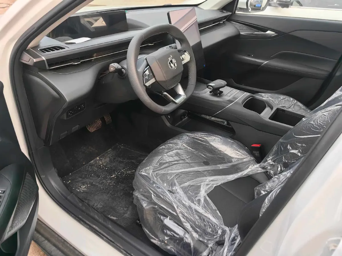 2025 ChangAn Eado 1.5T 192HP L4 7DCT,autocango,china used car exporter,china ev exporter,chinese used car exporter,chinese used ev exporter