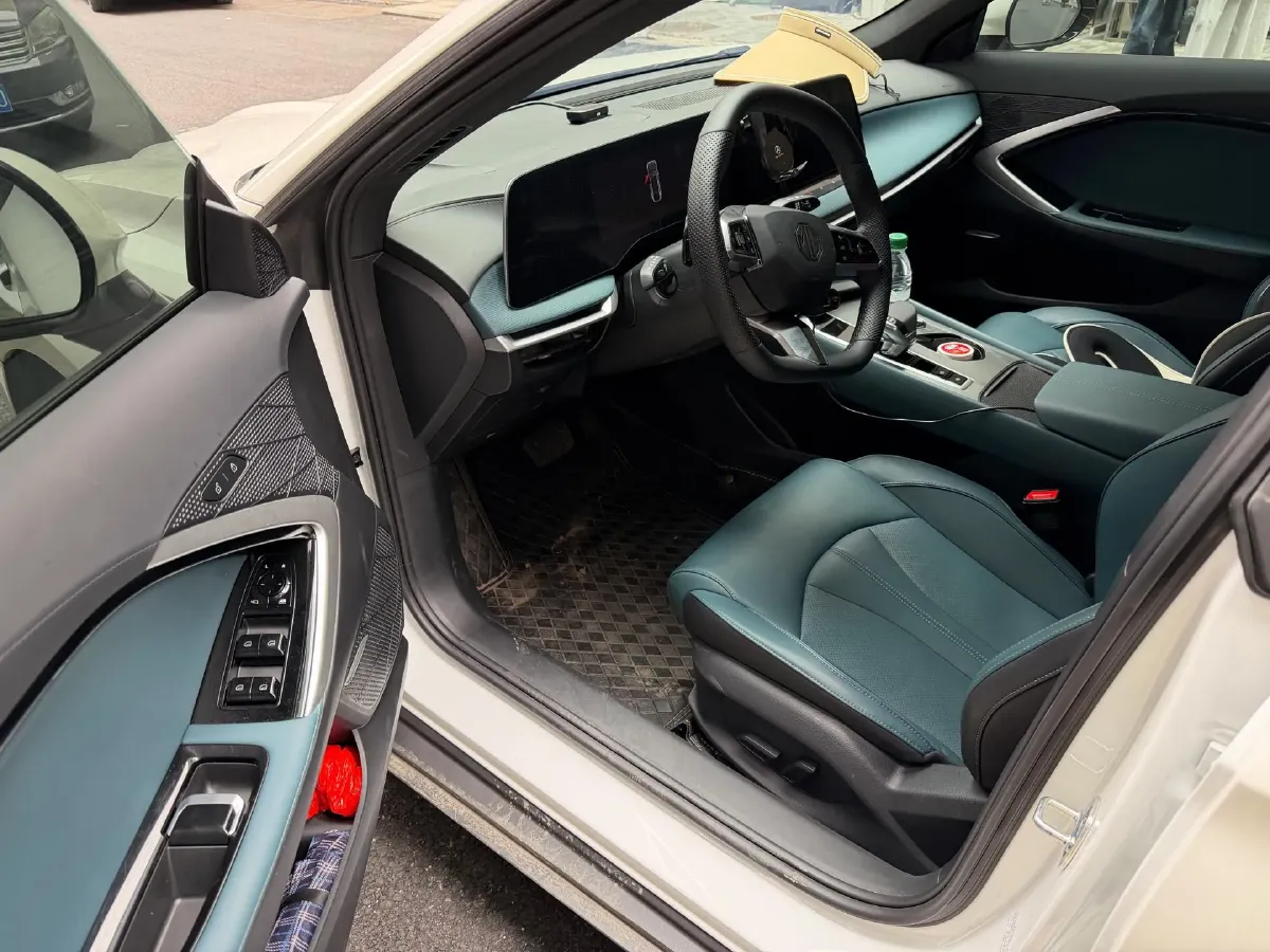 2025 MG 7 1.5T 188HP L4 7DCT,autocango,china used car exporter,china ev exporter,chinese used car exporter,chinese used ev exporter