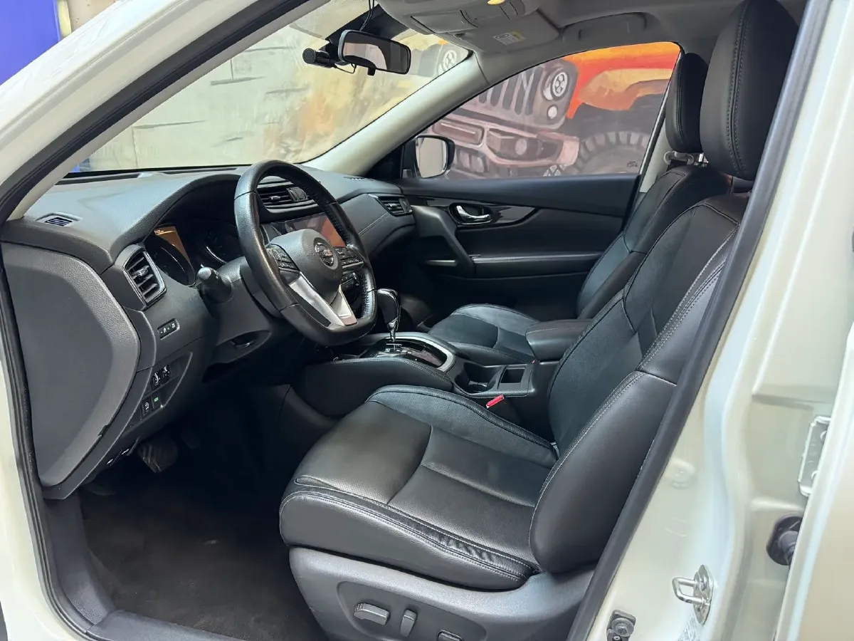 2020 Nissan X-Trail 2.0L 154HP L4 CVT,autocango,china used car exporter,china ev exporter,chinese used car exporter,chinese used ev exporter