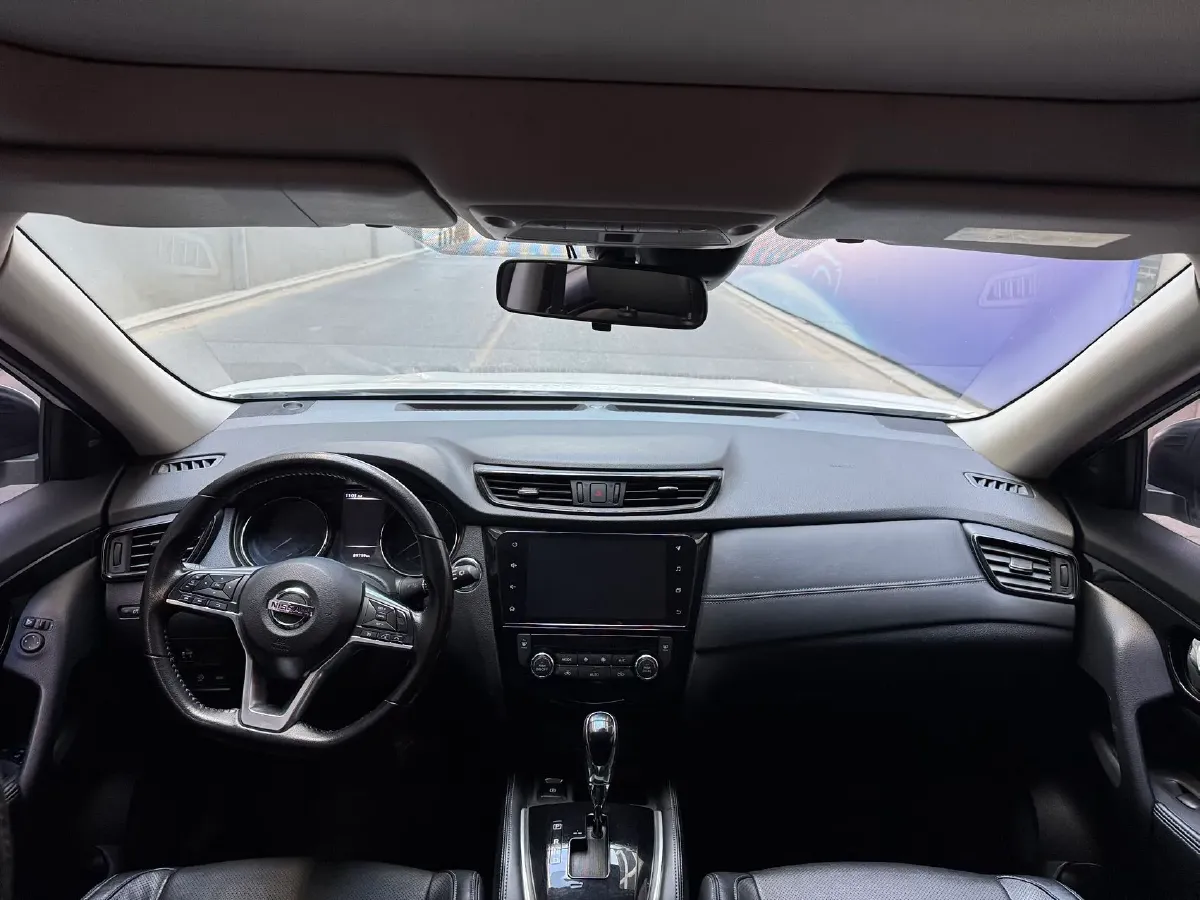 2020 Nissan X-Trail 2.0L 154HP L4 CVT,autocango,china used car exporter,china ev exporter,chinese used car exporter,chinese used ev exporter