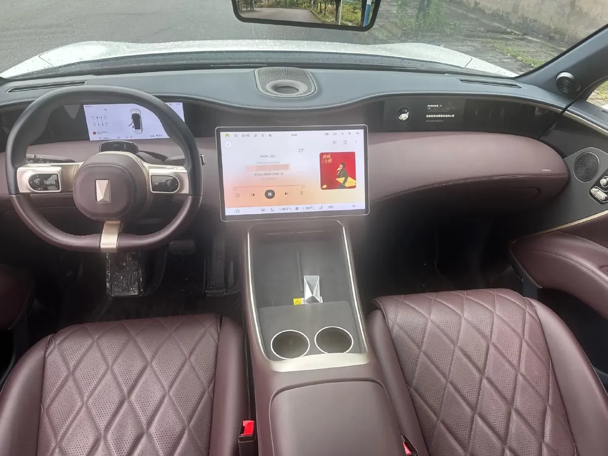 2025 Avatr 11 1.5T 156HP L4 REEV 39.05KWH,autocango,china used car exporter,china ev exporter,chinese used car exporter,chinese used ev exporter