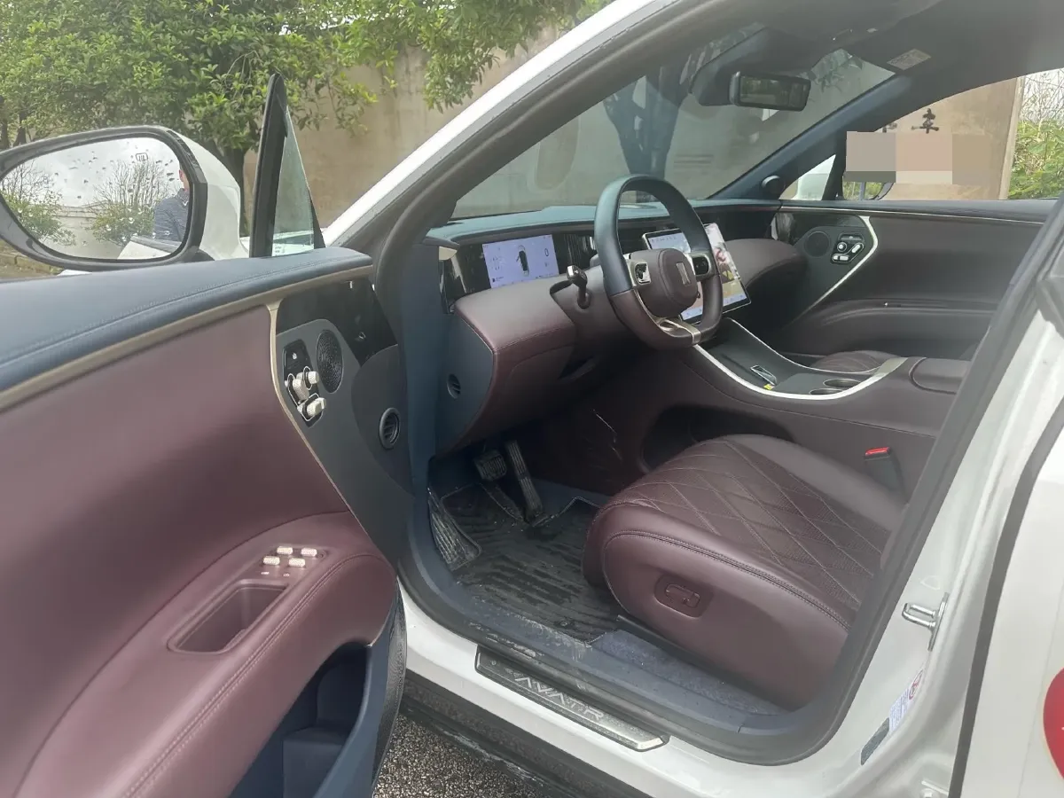 2025 Avatr 11 1.5T 156HP L4 REEV 39.05KWH,autocango,china used car exporter,china ev exporter,chinese used car exporter,chinese used ev exporter