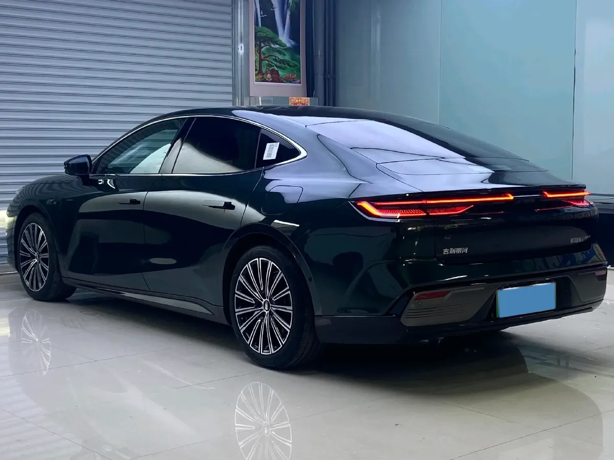 2025 Geely Galaxy Starshine 8 1.5L 112HP L4 1DHT PHEV,autocango,china used car exporter,china ev exporter,chinese used car exporter,chinese used ev exporter