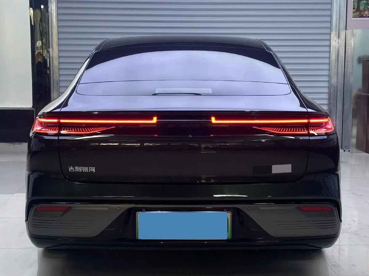 2025 Geely Galaxy Starshine 8 1.5L 112HP L4 1DHT PHEV,autocango,china used car exporter,china ev exporter,chinese used car exporter,chinese used ev exporter