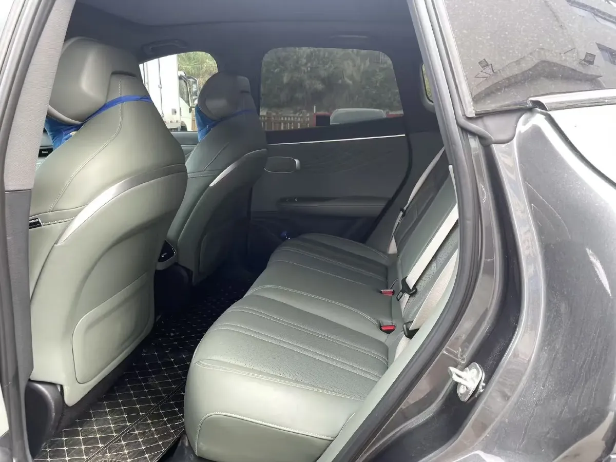 2025 Deepal S07 REEV 98HP REEV 31.73KWH,autocango,china used car exporter,china ev exporter,chinese used car exporter,chinese used ev exporter