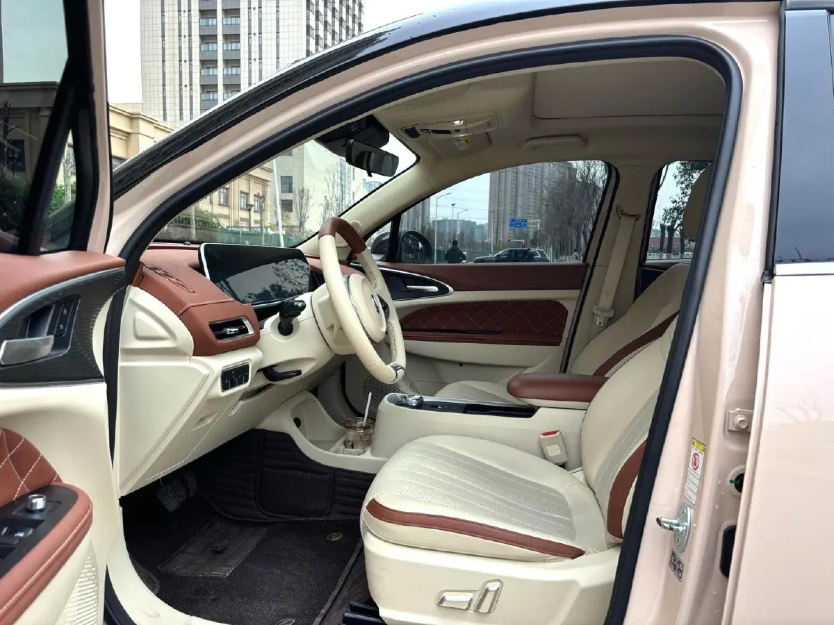 2022 ChangAn CS75 Plus 1.5T 178HP L4 6AT,autocango,china used car exporter,china ev exporter,chinese used car exporter,chinese used ev exporter