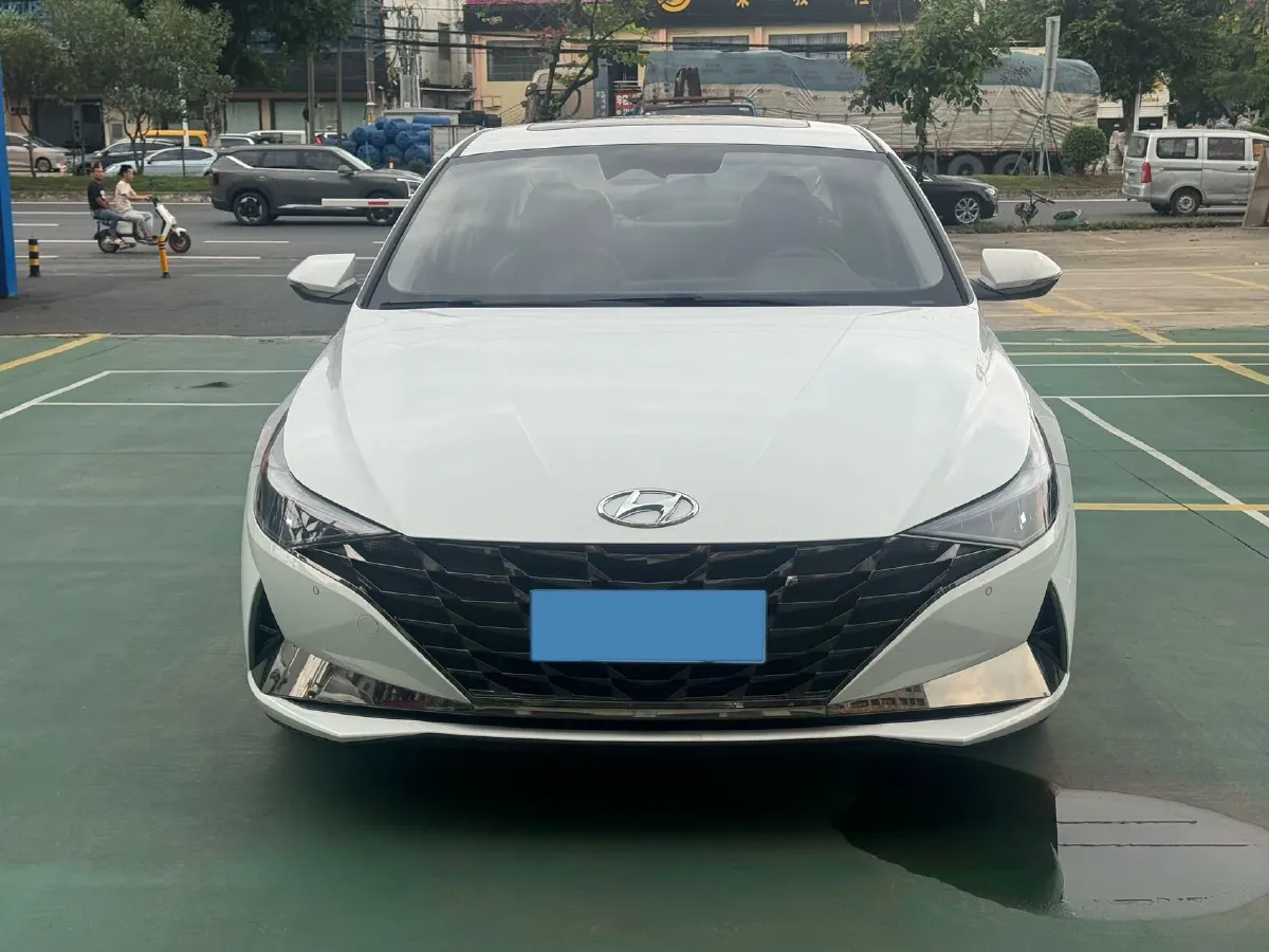 2022 Hyundai Elantra 1.5L 115HP L4 CVT,autocango,china used car exporter,china ev exporter,chinese used car exporter,chinese used ev exporter