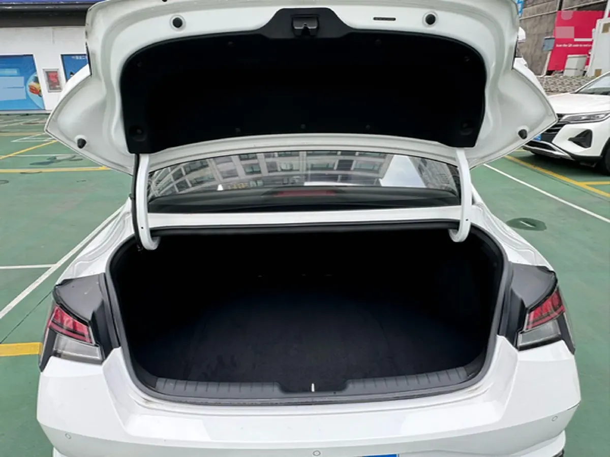 2022 Hyundai Elantra 1.5L 115HP L4 CVT,autocango,china used car exporter,china ev exporter,chinese used car exporter,chinese used ev exporter