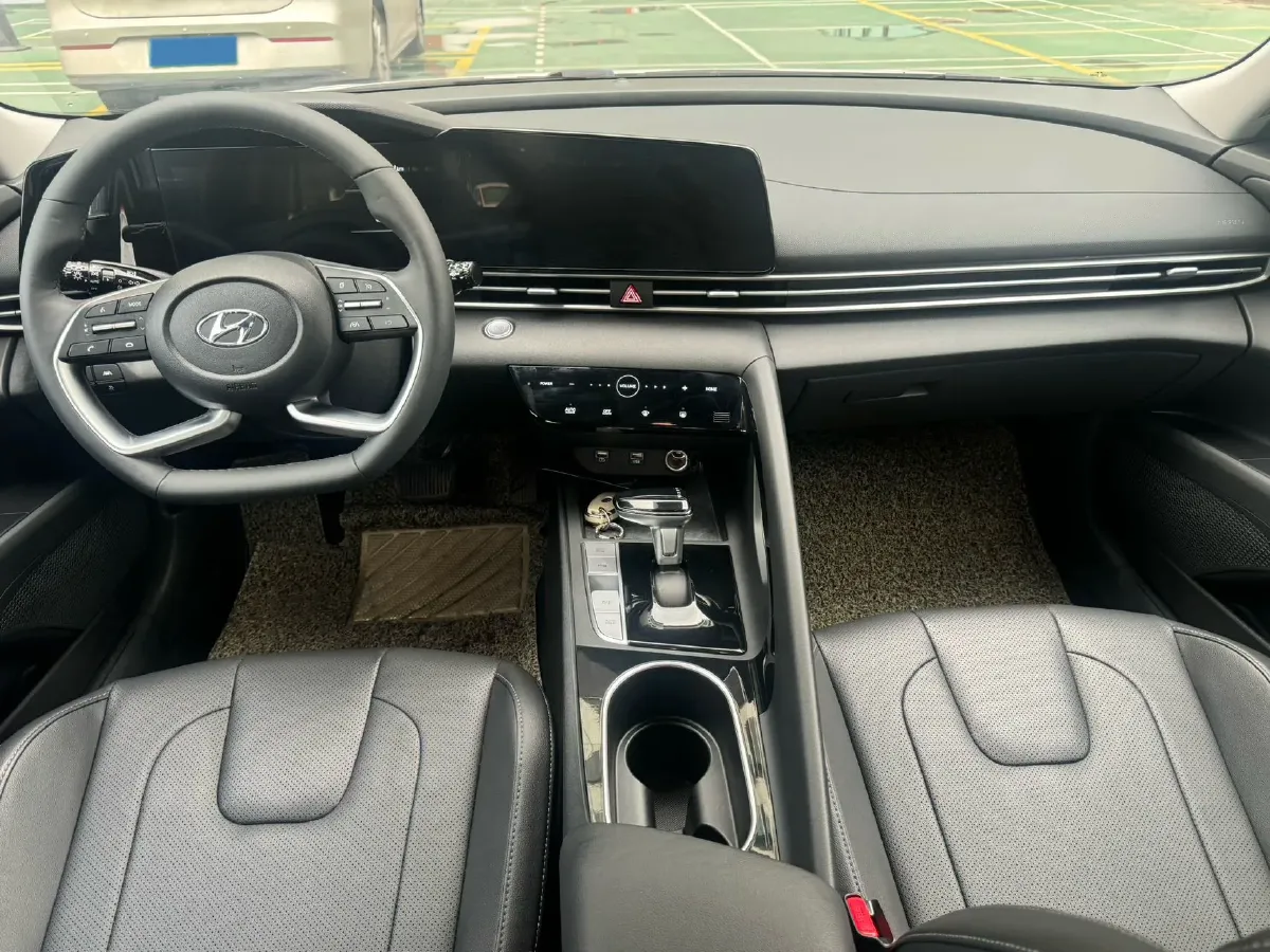 2022 Hyundai Elantra 1.5L 115HP L4 CVT,autocango,china used car exporter,china ev exporter,chinese used car exporter,chinese used ev exporter