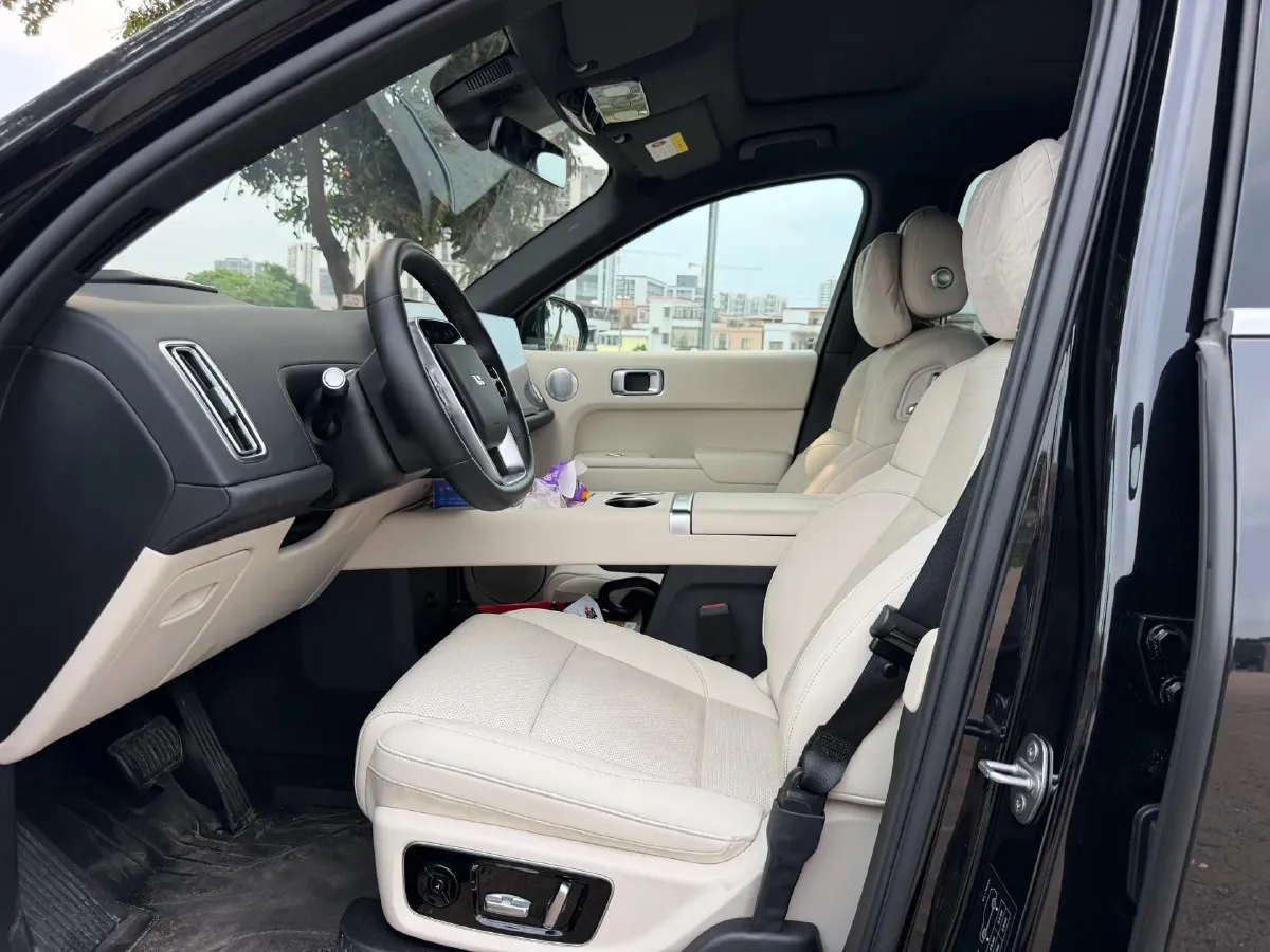 2024 Li L9 Range Extended 154HP REEV 52.3KWH,autocango,china used car exporter,china ev exporter,chinese used car exporter,chinese used ev exporter