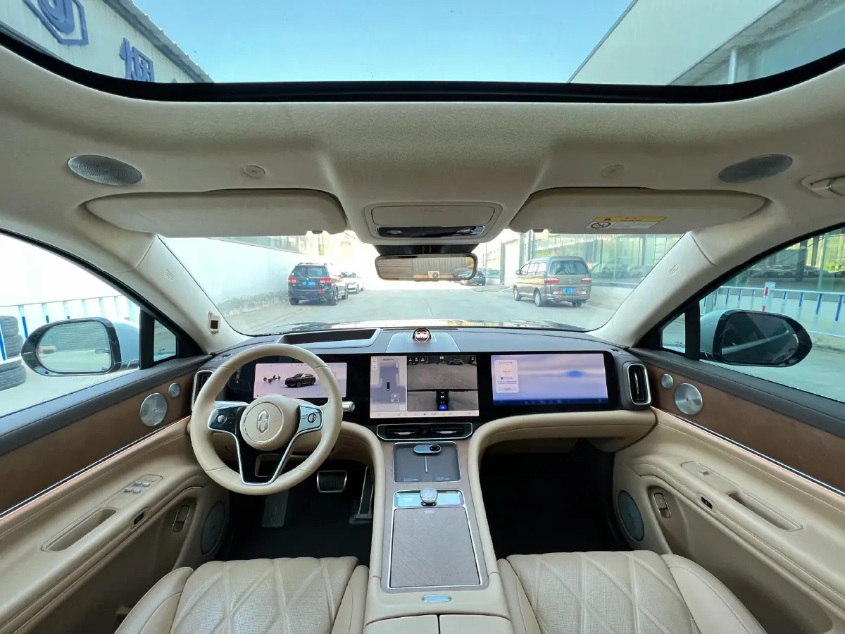 2025 AITO AITO M9 REEV 160HP REEV 52KWH,autocango,china used car exporter,china ev exporter,chinese used car exporter,chinese used ev exporter