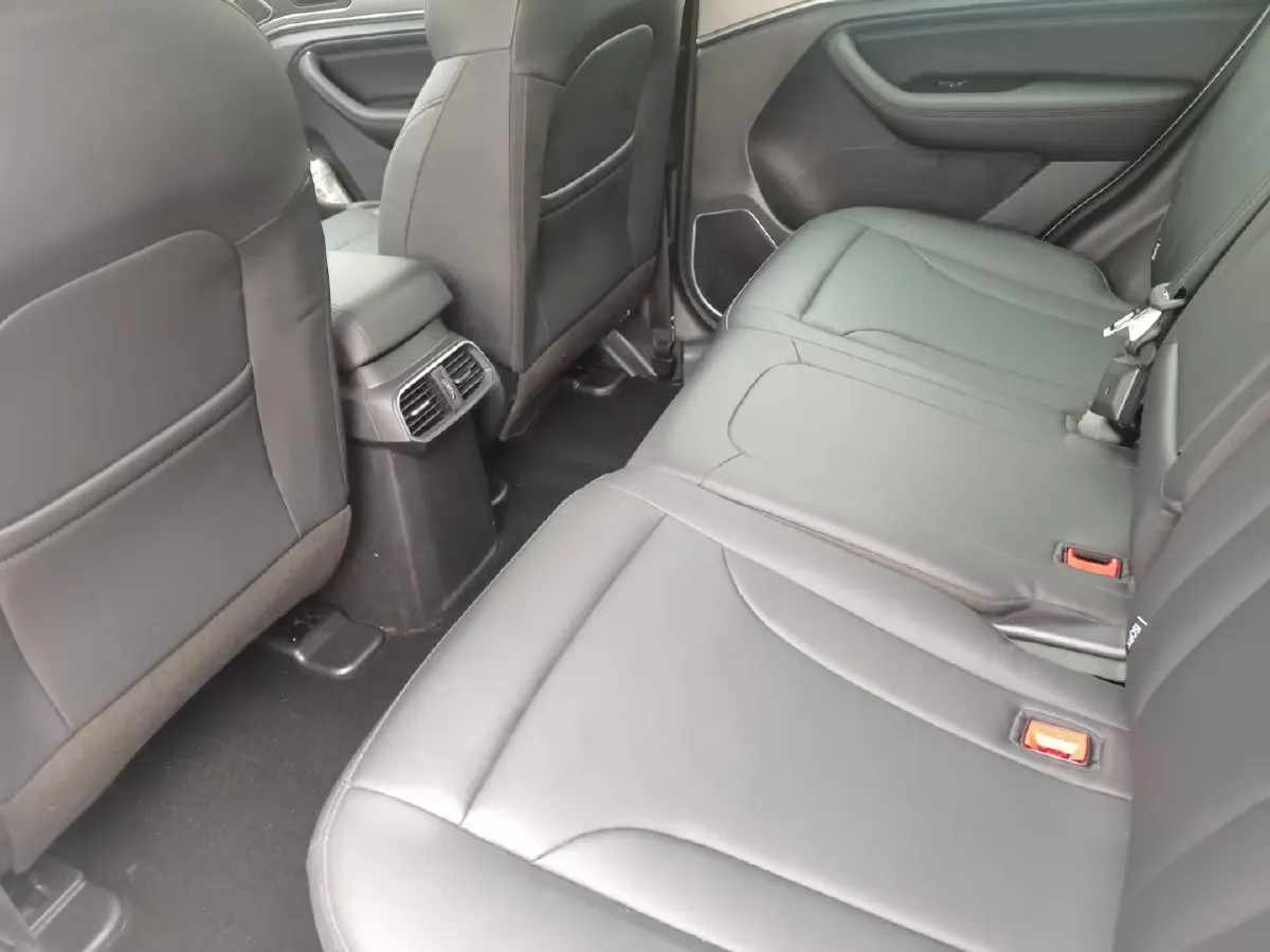 2018 Haval H6 1.5T 150HP L4 7DCT,autocango,china used car exporter,china ev exporter,chinese used car exporter,chinese used ev exporter