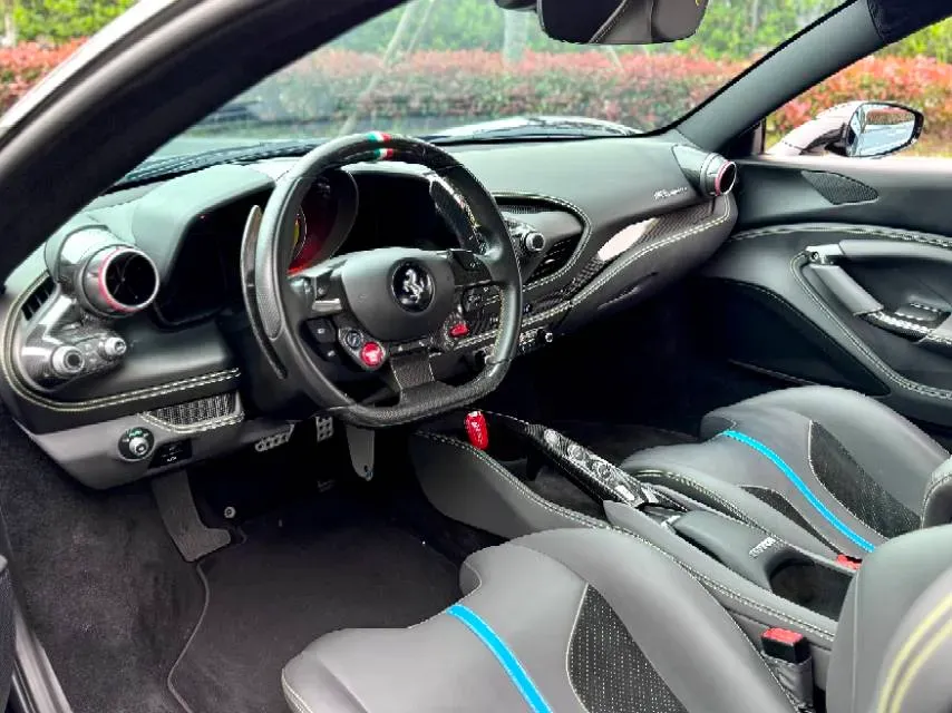 2019 Aston Martin DB11 5.2T 639HP V12 8AT,autocango,china used car exporter,china ev exporter,chinese used car exporter,chinese used ev exporter