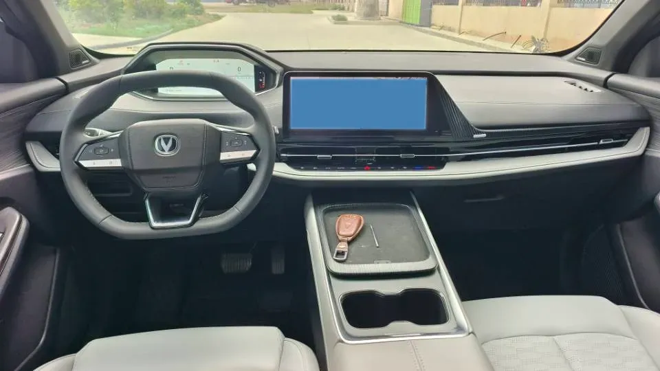 2025 ChangAn QiYuan Q05 Classic 1.5L 98HP L4 E-CVT PHEV 18.4KWH,autocango,china used car exporter,china ev exporter,chinese used car exporter,chinese used ev exporter