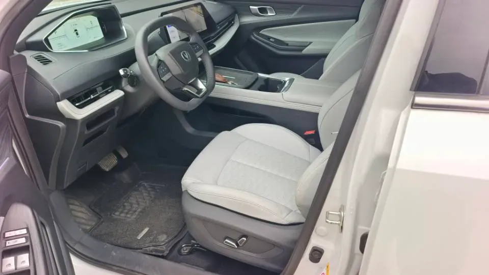 2025 ChangAn QiYuan Q05 Classic 1.5L 98HP L4 E-CVT PHEV 18.4KWH,autocango,china used car exporter,china ev exporter,chinese used car exporter,chinese used ev exporter