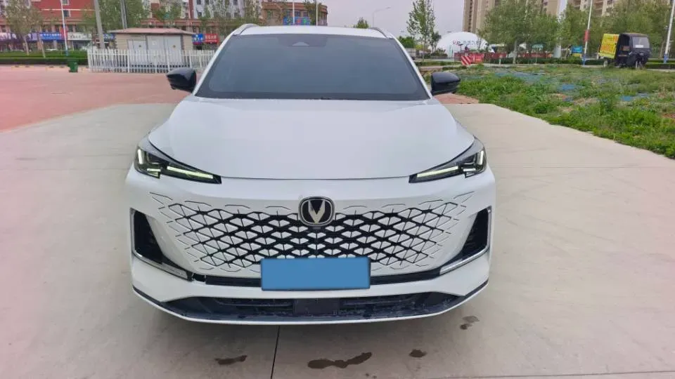 2025 ChangAn QiYuan Q05 Classic 1.5L 98HP L4 E-CVT PHEV 18.4KWH,autocango,china used car exporter,china ev exporter,chinese used car exporter,chinese used ev exporter