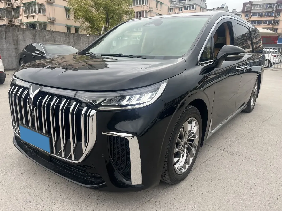 2022 Voyah Dream 1.5T 136HP L4 PHEV 25.57KWH,autocango,china used car exporter,china ev exporter,chinese used car exporter,chinese used ev exporter