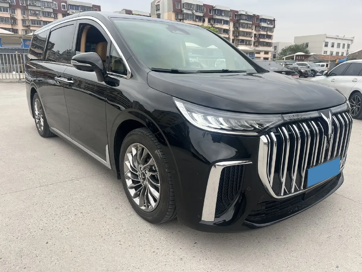 2022 Voyah Dream 1.5T 136HP L4 PHEV 25.57KWH,autocango,china used car exporter,china ev exporter,chinese used car exporter,chinese used ev exporter