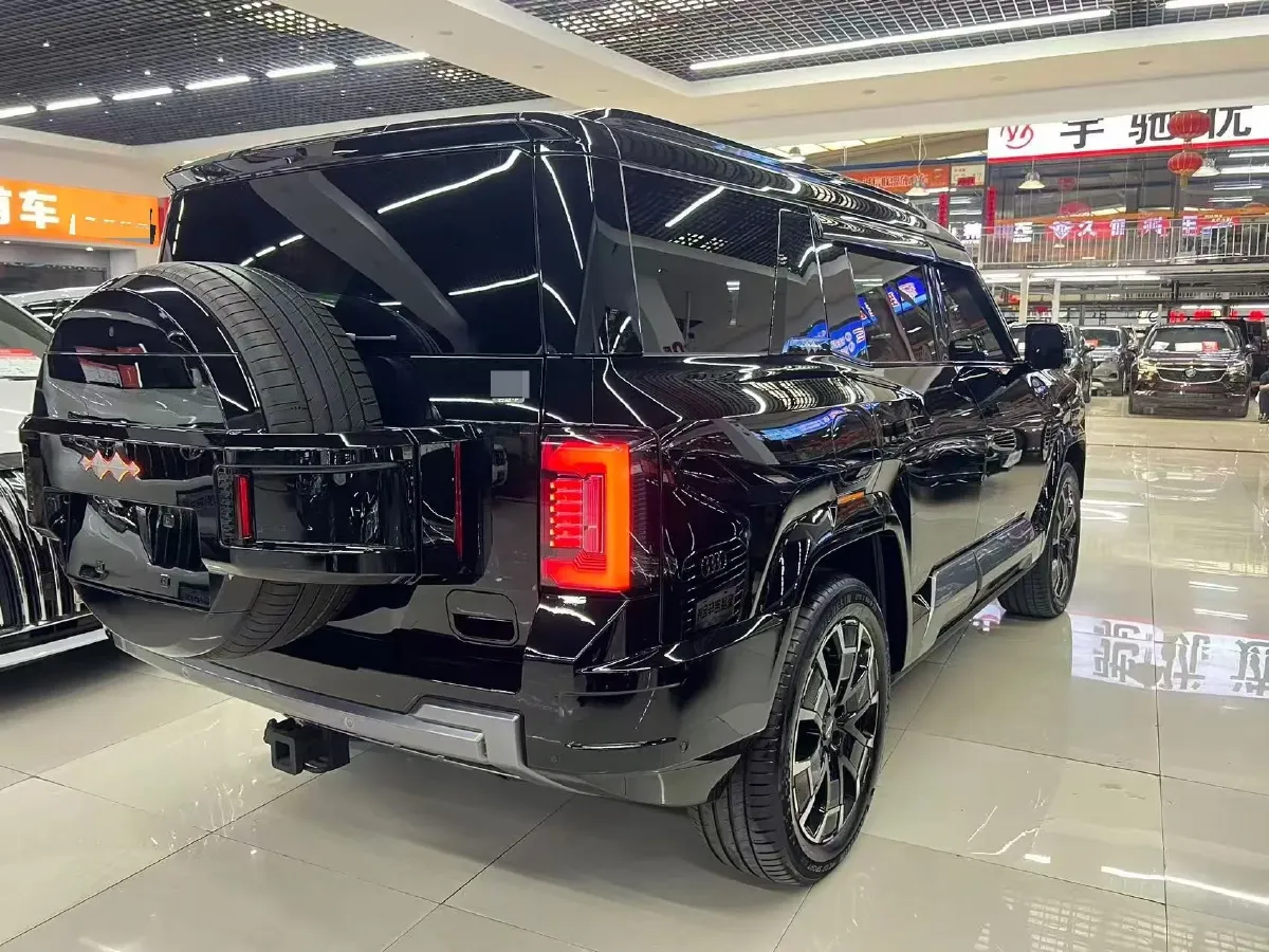 2025 FangChengBao Bao 8 2.0T 245HP L4 E-CVT PHEV 36.8KWH,autocango,china used car exporter,china ev exporter,chinese used car exporter,chinese used ev exporter