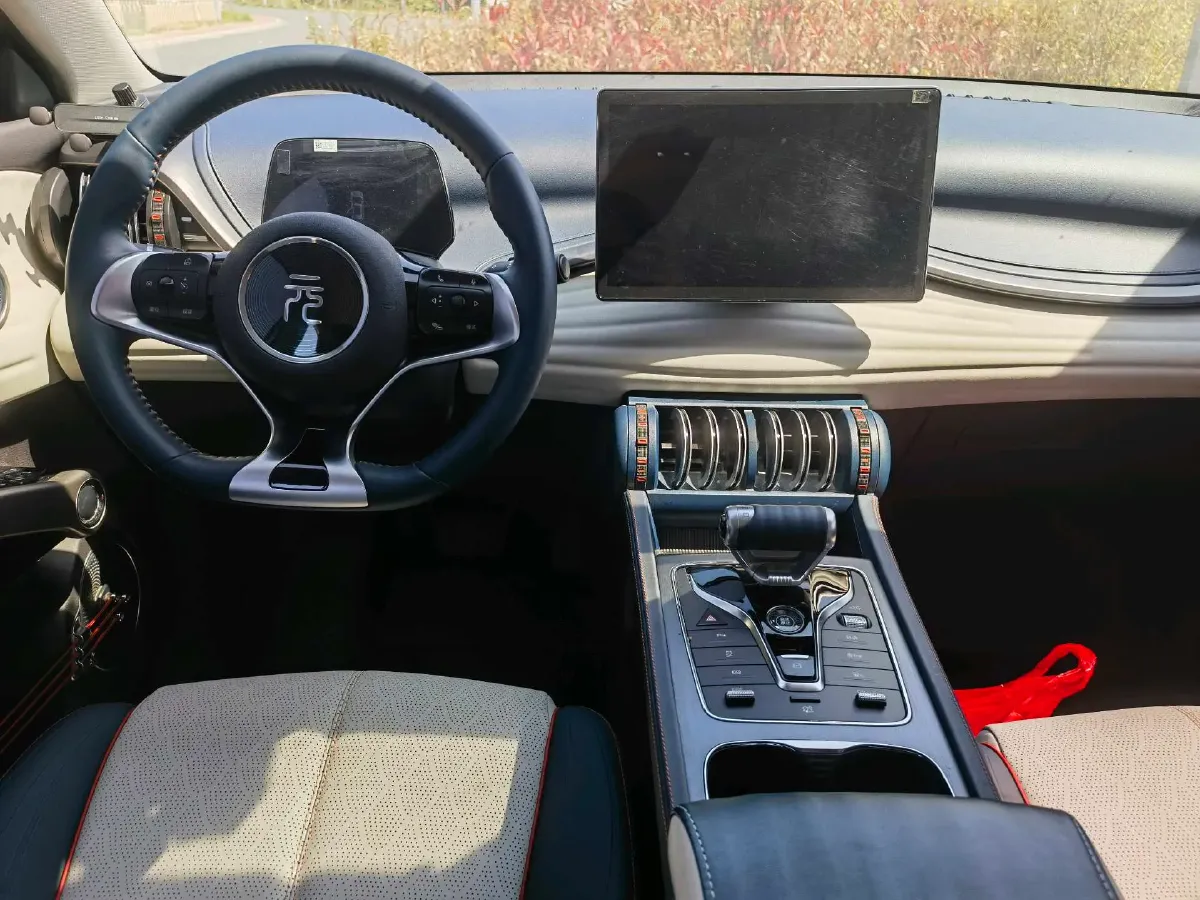 2022 Hycan Z03 BEV 64.23KWH,autocango,china used car exporter,china ev exporter,chinese used car exporter,chinese used ev exporter