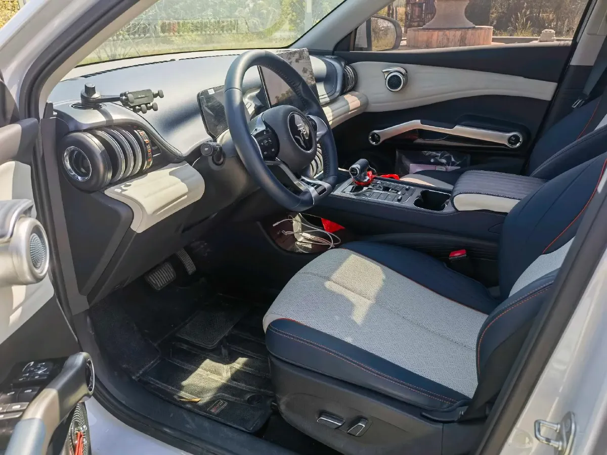 2022 Hycan Z03 BEV 64.23KWH,autocango,china used car exporter,china ev exporter,chinese used car exporter,chinese used ev exporter