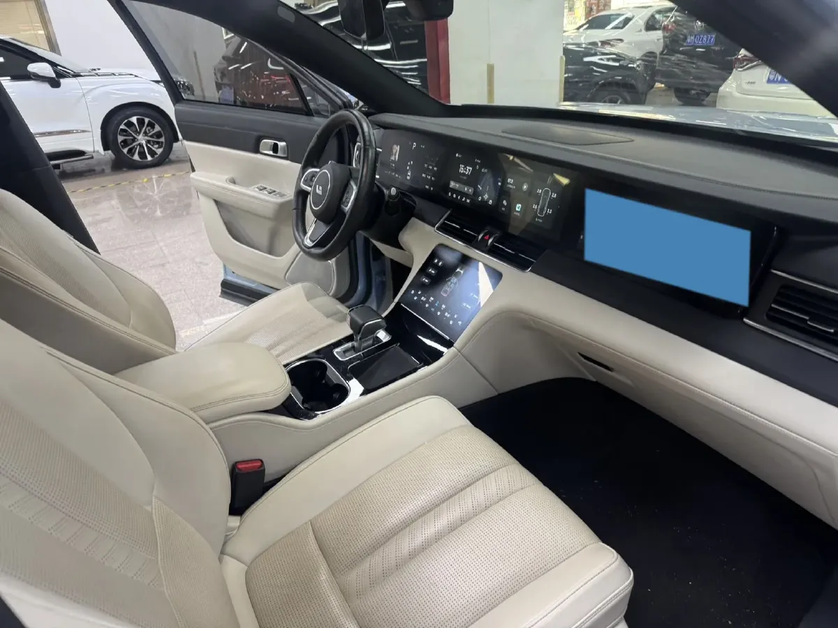 2021 Li ONE Range Extended 131HP REEV 40.5KWH,autocango,china used car exporter,china ev exporter,chinese used car exporter,chinese used ev exporter