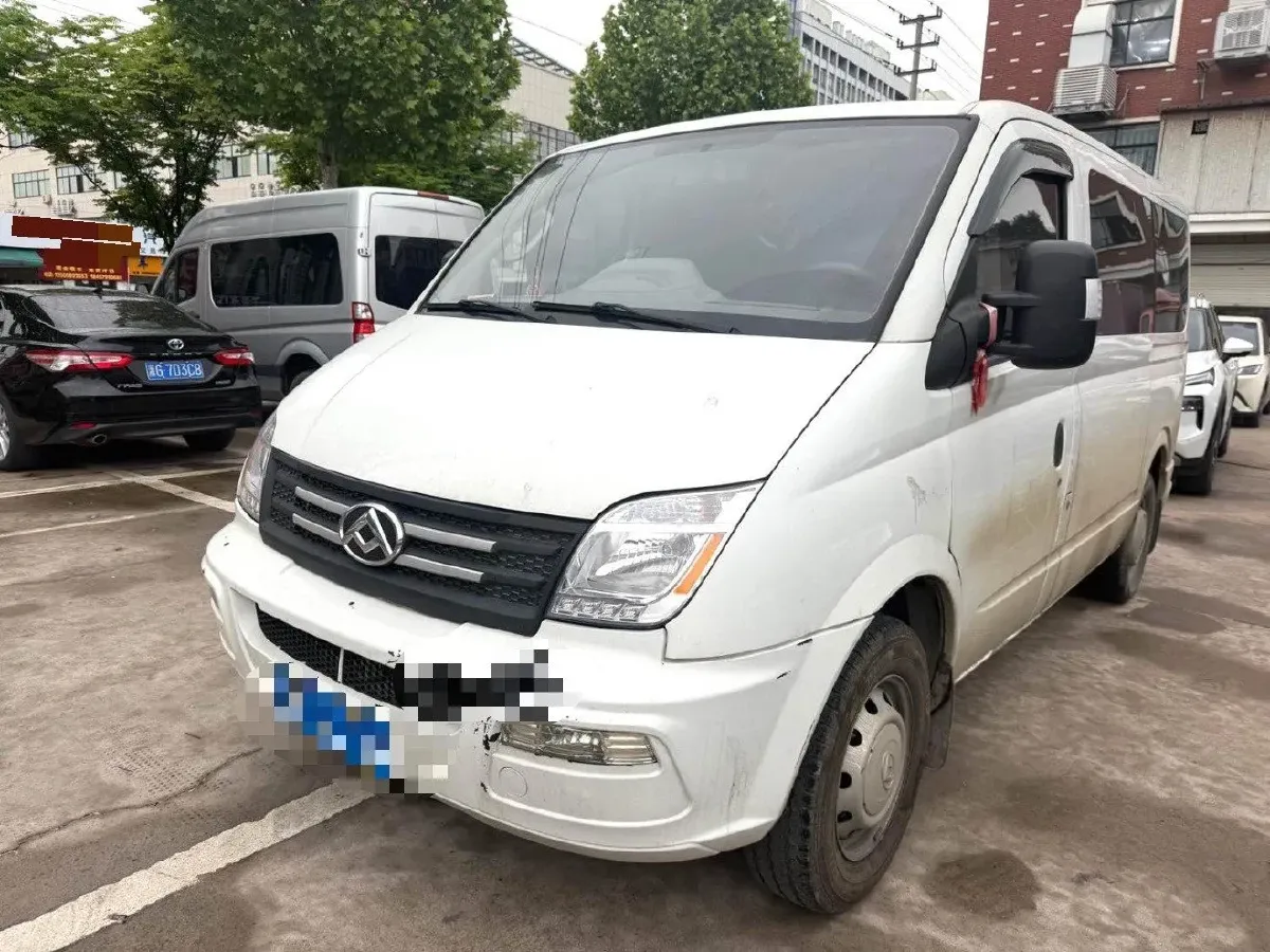 2021 MAXUS XinTu V80 2.0T 139HP L4 6MT,autocango,china used car exporter,china ev exporter,chinese used car exporter,chinese used ev exporter