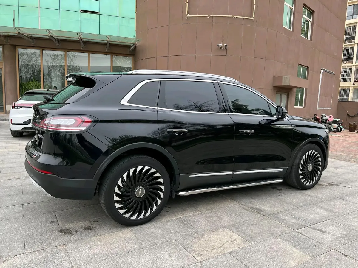 2021 Lincoln Nautilus 2.0T 245HP L4 8AT,autocango,china used car exporter,china ev exporter,chinese used car exporter,chinese used ev exporter