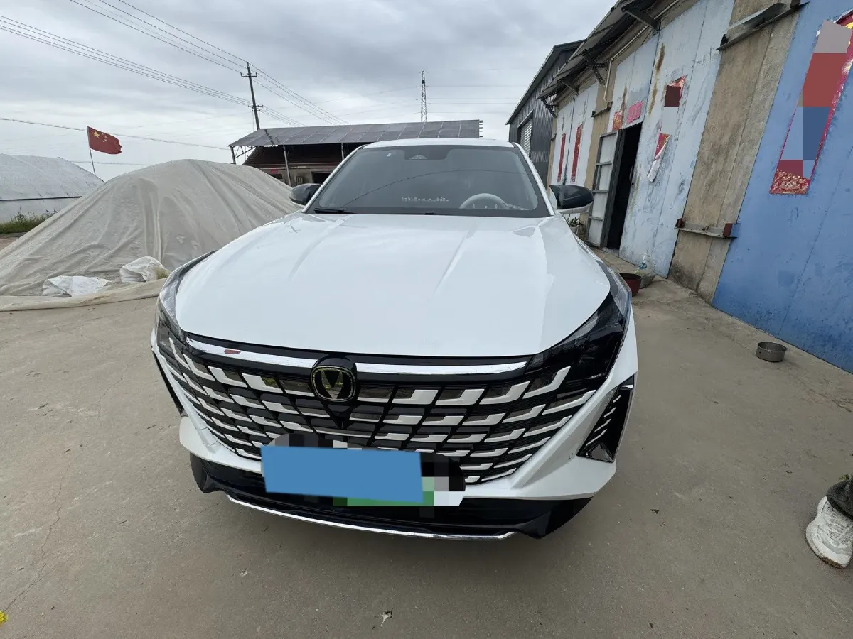 2024 ChangAn UNI-Z 1.5L 98HP L4 E-CVT PHEV 18.4KWH,autocango,china used car exporter,china ev exporter,chinese used car exporter,chinese used ev exporter