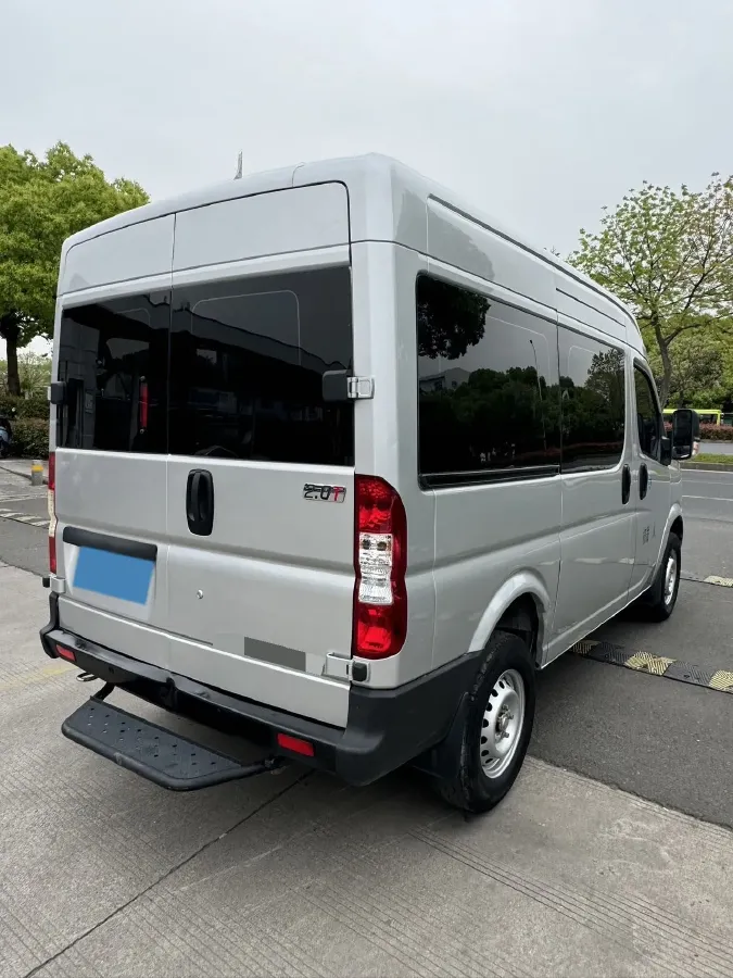 2023 DongFeng DFAC YuFeng 2.0T 136HP L4 7DCT,autocango,china used car exporter,china ev exporter,chinese used car exporter,chinese used ev exporter