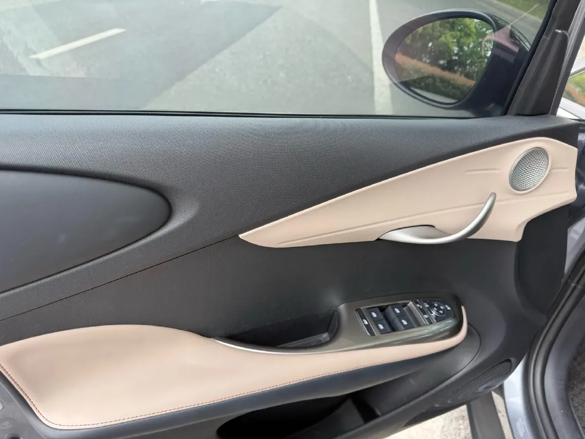 2023 BYD Dolphin BEV 44.928KWH,autocango,china used car exporter,china ev exporter,chinese used car exporter,chinese used ev exporter