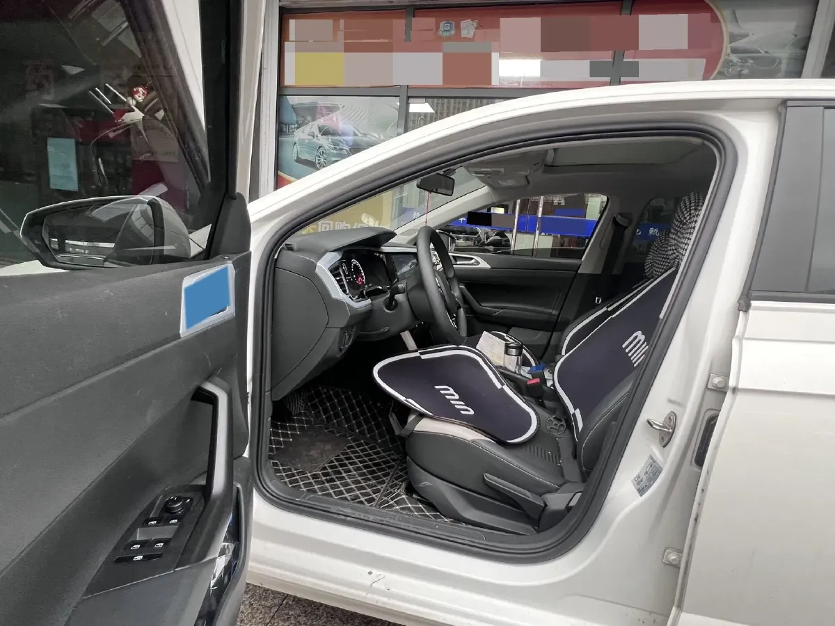 2021 Haval H6 1.5T 169HP L4 7DCT,autocango,china used car exporter,china ev exporter,chinese used car exporter,chinese used ev exporter