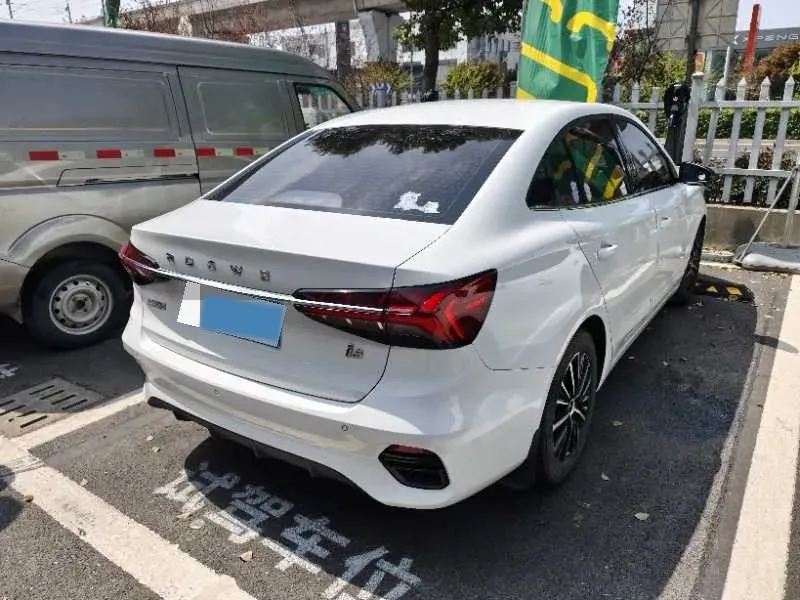 2021 Roewe i5 1.5L 120HP L4 CVT,autocango,china used car exporter,china ev exporter,chinese used car exporter,chinese used ev exporter