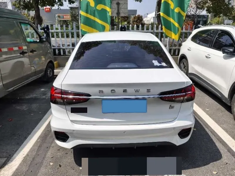 2021 Roewe i5 1.5L 120HP L4 CVT,autocango,china used car exporter,china ev exporter,chinese used car exporter,chinese used ev exporter