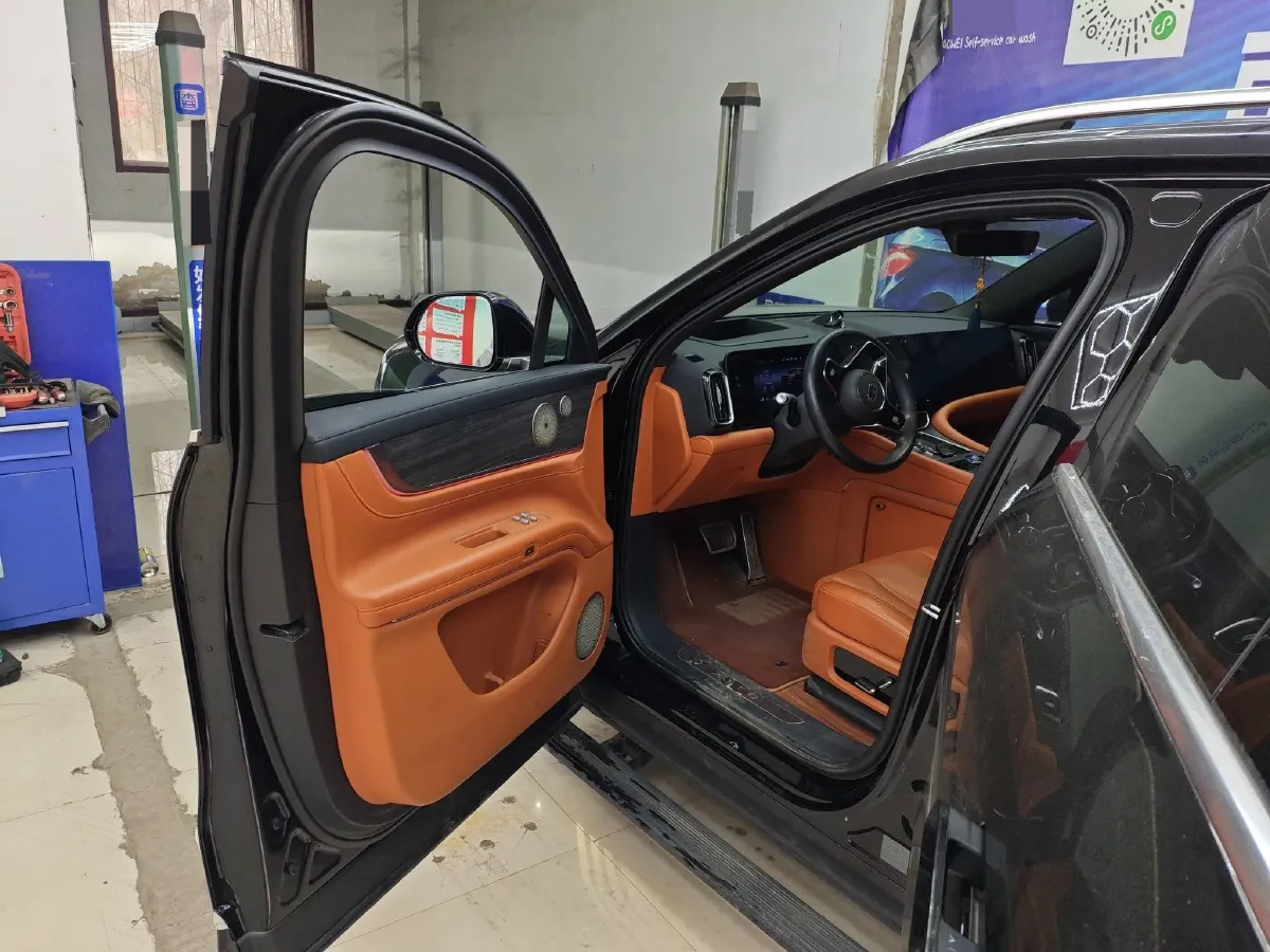 2024 AITO AITO M9 1.5T 152HP L4 REEV 42KWH,autocango,china used car exporter,china ev exporter,chinese used car exporter,chinese used ev exporter