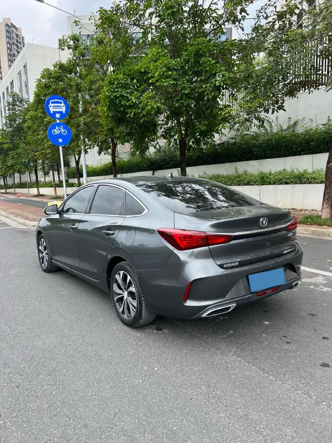 2021 ChangAn Eado 1.4T 160HP L4 7DCT,autocango,china used car exporter,china ev exporter,chinese used car exporter,chinese used ev exporter