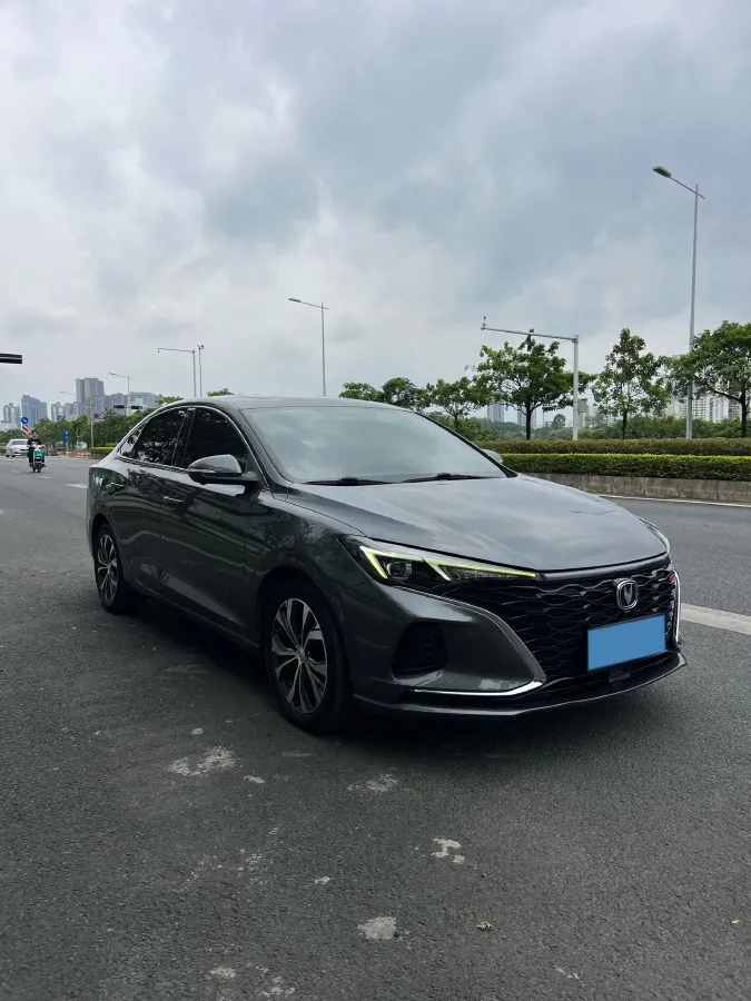 2021 ChangAn Eado 1.4T 160HP L4 7DCT,autocango,china used car exporter,china ev exporter,chinese used car exporter,chinese used ev exporter
