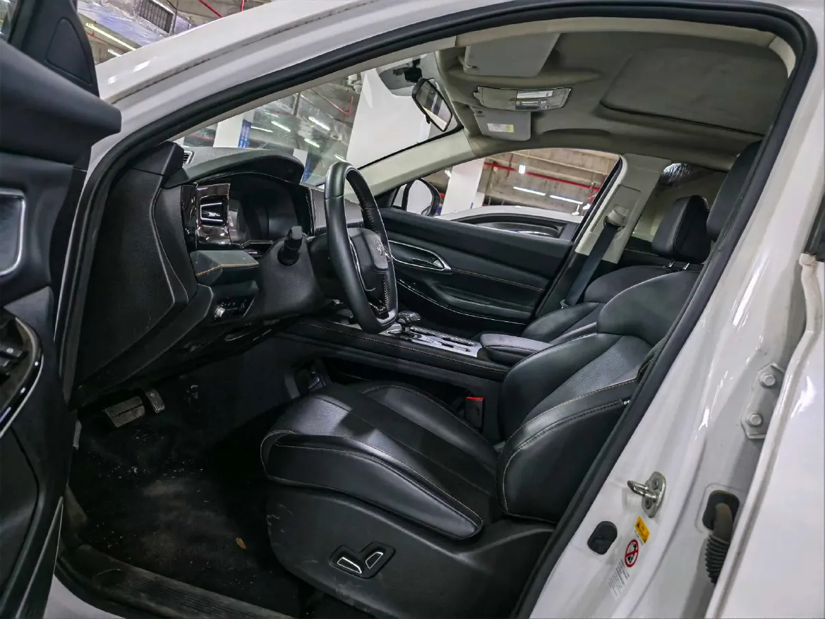 2024 ChangAn X7 PLUS 1.5T 188HP L4 7DCT,autocango,china used car exporter,china ev exporter,chinese used car exporter,chinese used ev exporter