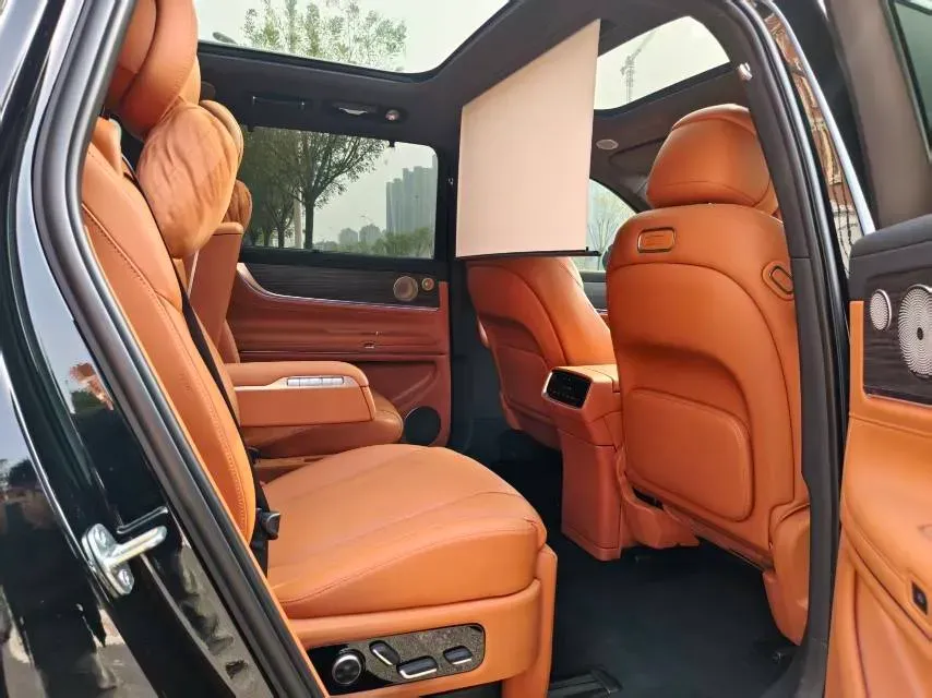 2024 AITO AITO M9 1.5T 152HP L4 REEV 42KWH,autocango,china used car exporter,china ev exporter,chinese used car exporter,chinese used ev exporter