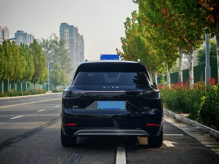 2024 AITO AITO M9 1.5T 152HP L4 REEV 42KWH,autocango,china used car exporter,china ev exporter,chinese used car exporter,chinese used ev exporter